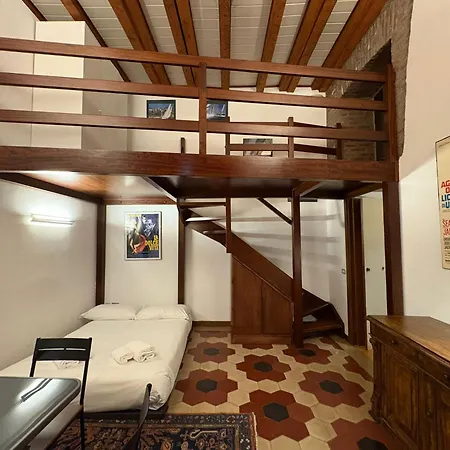 Guesthost - Arco Della Pace דירה *