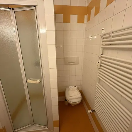 Apartment Guesthost - Arco Della Pace