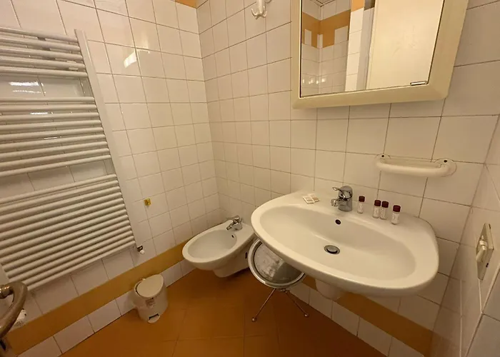 Guesthost - Arco Della Pace Apartment